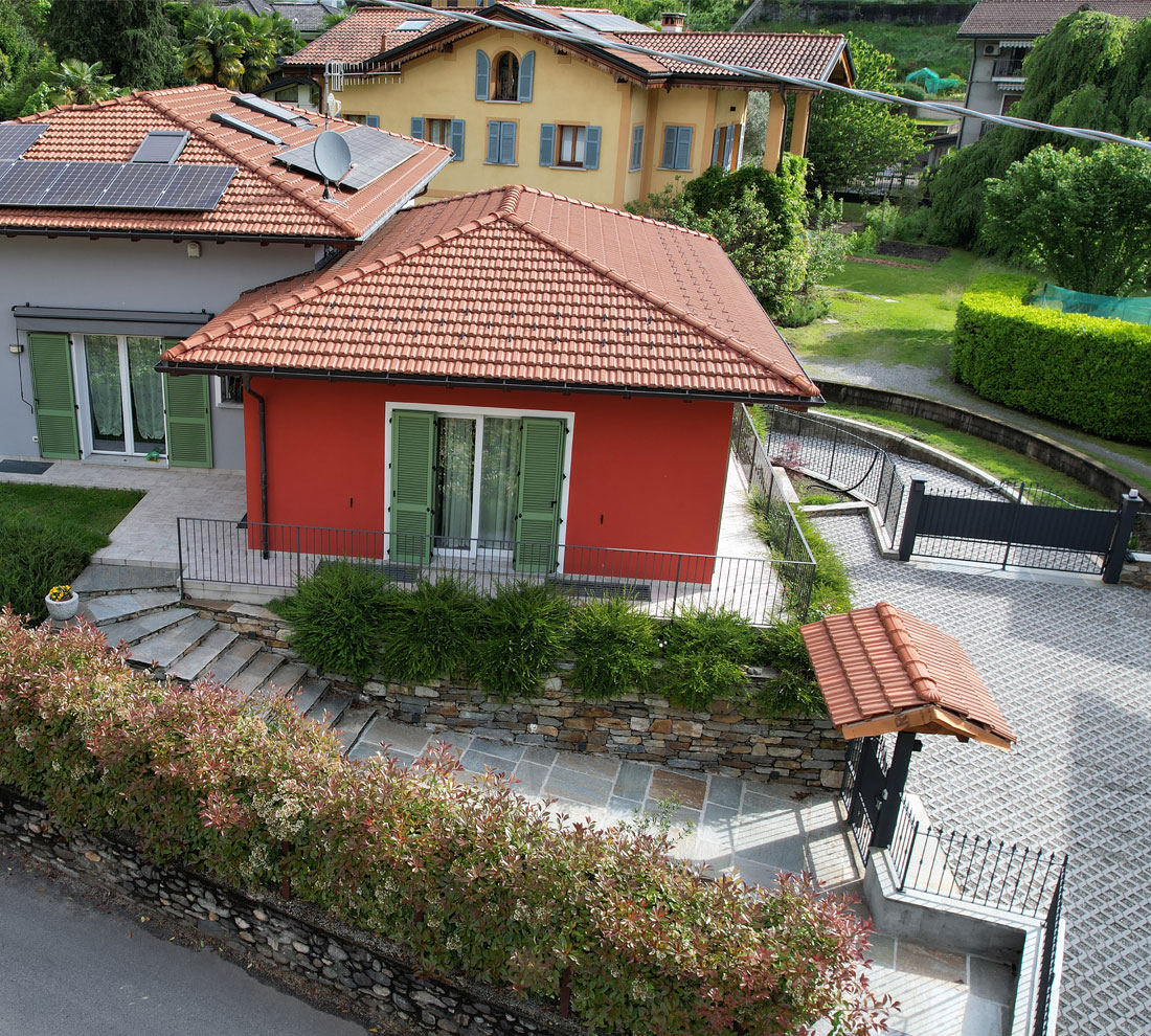 Progetto edilizia abitativa, casa unifamiliare, architettura residenziale, integrazione paesaggistica